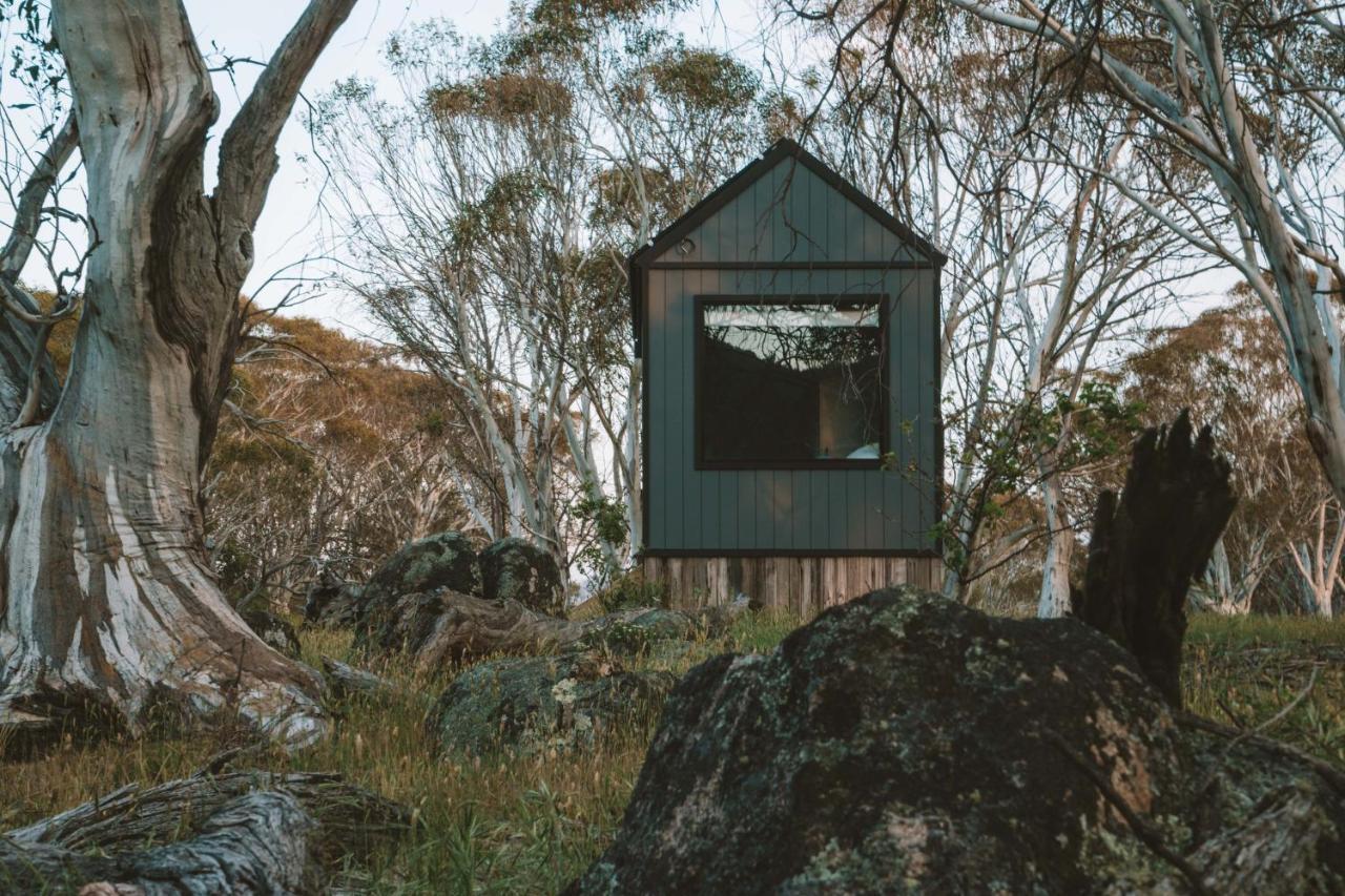 Big Yard Escapes - Two Off-Grid Tiny Houses On The Mowamba River Jindabyne Exterior photo