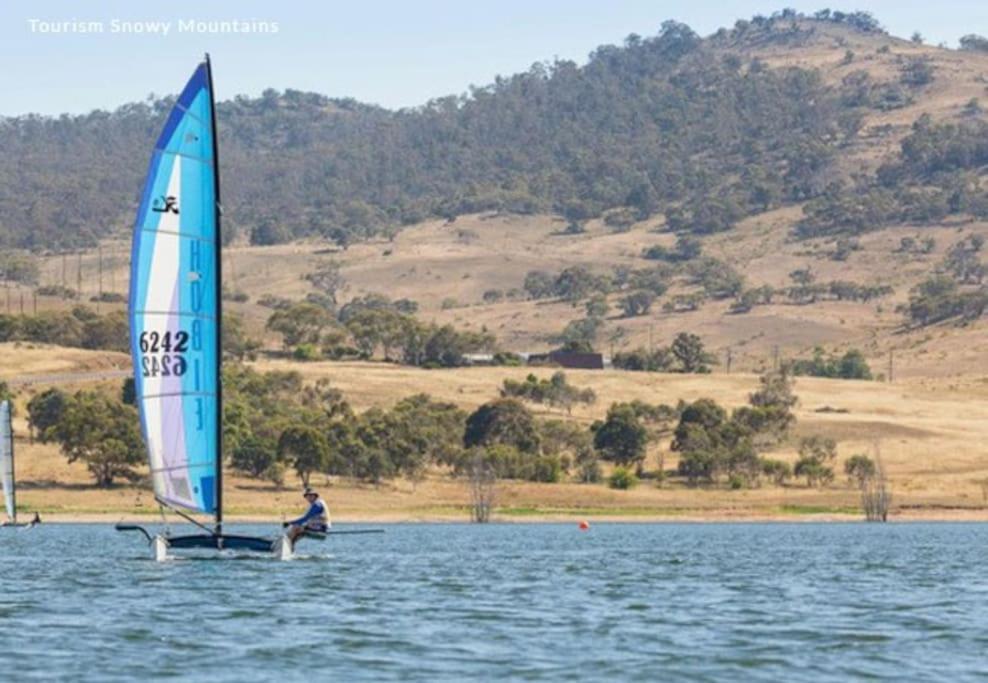 Big Yard Escapes - Two Off-Grid Tiny Houses On The Mowamba River Jindabyne Exterior photo