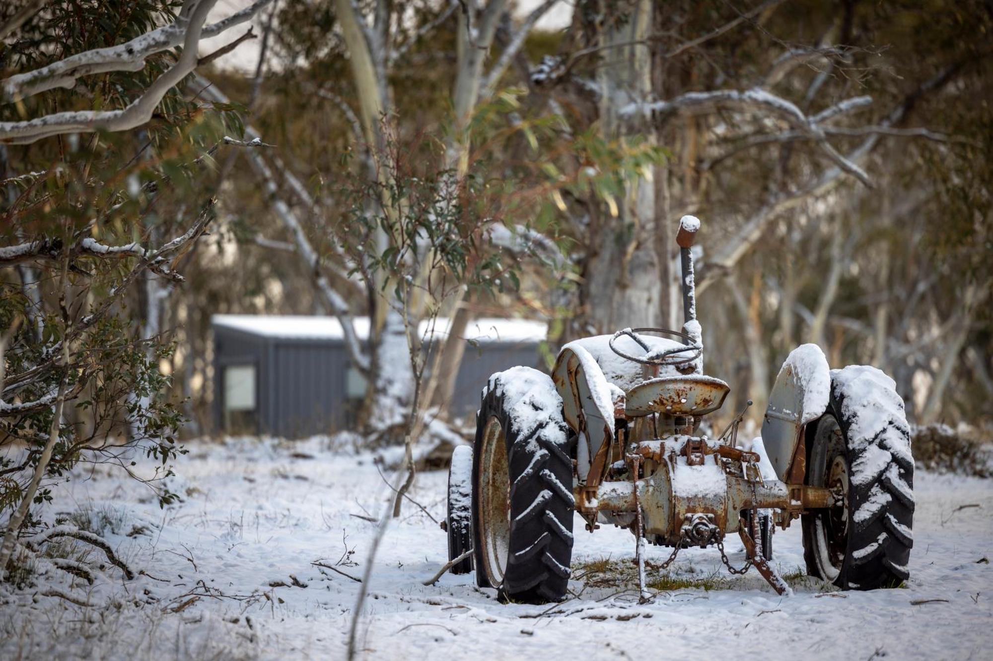 Big Yard Escapes - Two Off-Grid Tiny Houses On The Mowamba River Jindabyne Exterior photo